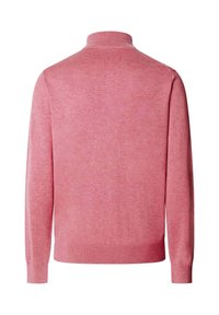 Vue arrière d'un pull long rose uni à manches longues avec poignets, ourlet et col montant côtelés sur fond blanc.