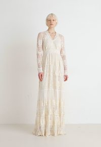 YAS YASELOISE DRESS CELEB - Proginė apranga - gardenia