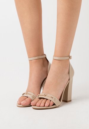 RAID Wide Fit, Sandales à talons hauts - nude