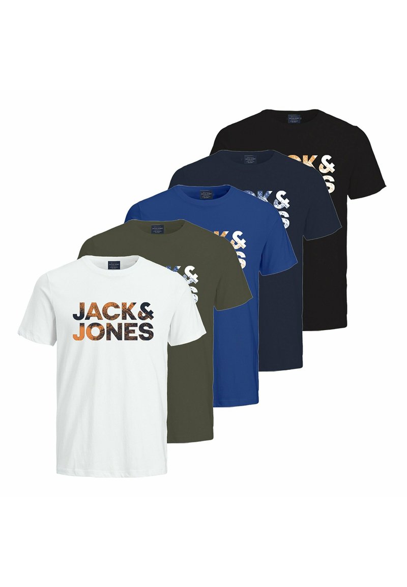 Šest majica u bijeloj, maslinastoj, plavoj, tamnoplavoj i crnoj boji, s istaknutim natpisom "JACK & JONES" u raznim bojama na prednjoj strani.