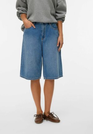 VMALVIDA - Kratke hlače iz džinsa - medium blue denim