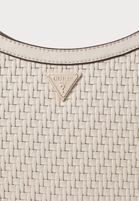 Guess MURIELLE HOBO - Handbag - weiß