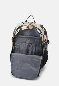 The North Face BOREALIS CLASSIC - Zaino da viaggio - khaki stone grounded/black