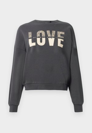 Woolrich grigio con collo rotondo, caratterizzato dalla parola "LOVE" in lettere beige in grassetto e un motivo leopardato sulla lettera 'O'. Maniche lunghe.