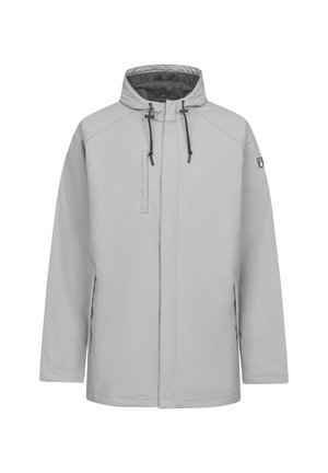 Helle graue wasserdichte Jacke mit Kapuze, Frontreißverschluss, verstellbaren Kordelzügen und einer Reißverschlusstasche auf der Brust. Glatte, matte Textur.