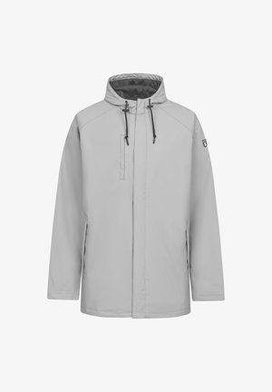 Helle graue wasserdichte Jacke mit Kapuze, Frontreißverschluss, verstellbaren Kordelzügen und einer Reißverschlusstasche auf der Brust. Glatte, matte Textur.