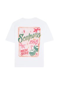 T-shirt en coton blanc avec un graphique coloré de noix de coco avec une paille, des palmiers et le texte "Scalpers" et "FRESH COCO !!".