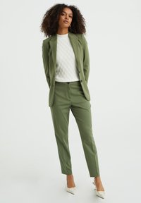 WE Fashion SLIM FIT - Nadrágok - green