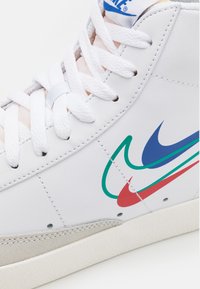 nike blazer mid 77 white green noise game royal