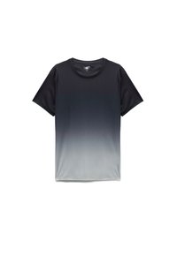 Krótki rękaw T-shirt w gradientzie czerni do szarości, wykonany z gładkiego materiału, z okrągłym dekoltem i bez widocznych logo czy wzorów.