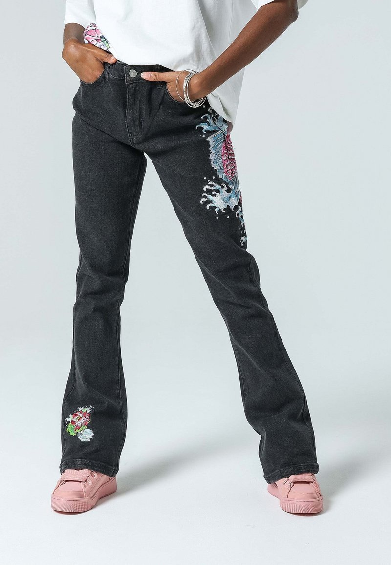 Ed Hardy KOI FISHING - Bootcut jeans - washed black