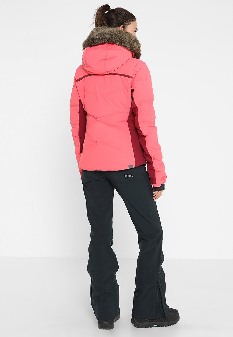 roxy snowstorm teaberry