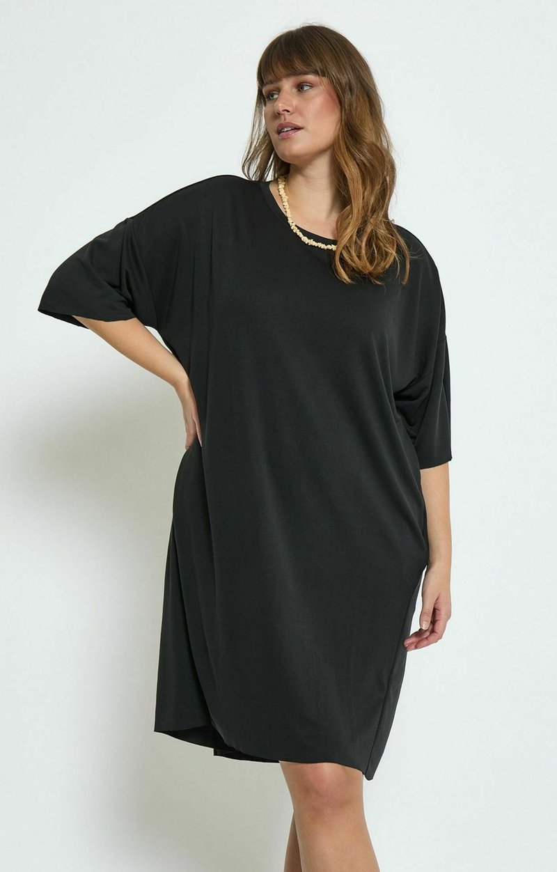 PEPPERCORN OCTANA SLEEVE KNEE LENGTH - Trikoomekko - black