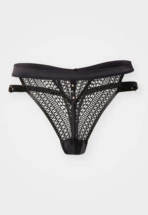 Czarny siateczkowy thong z szerokim satynowym pasem w talii, zdobiony geometrycznym wzorem, z regulowanymi paskami i metalicznymi akcentami z przodu.
