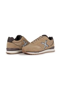 MUNICH DASH - Sneakers basse - beige