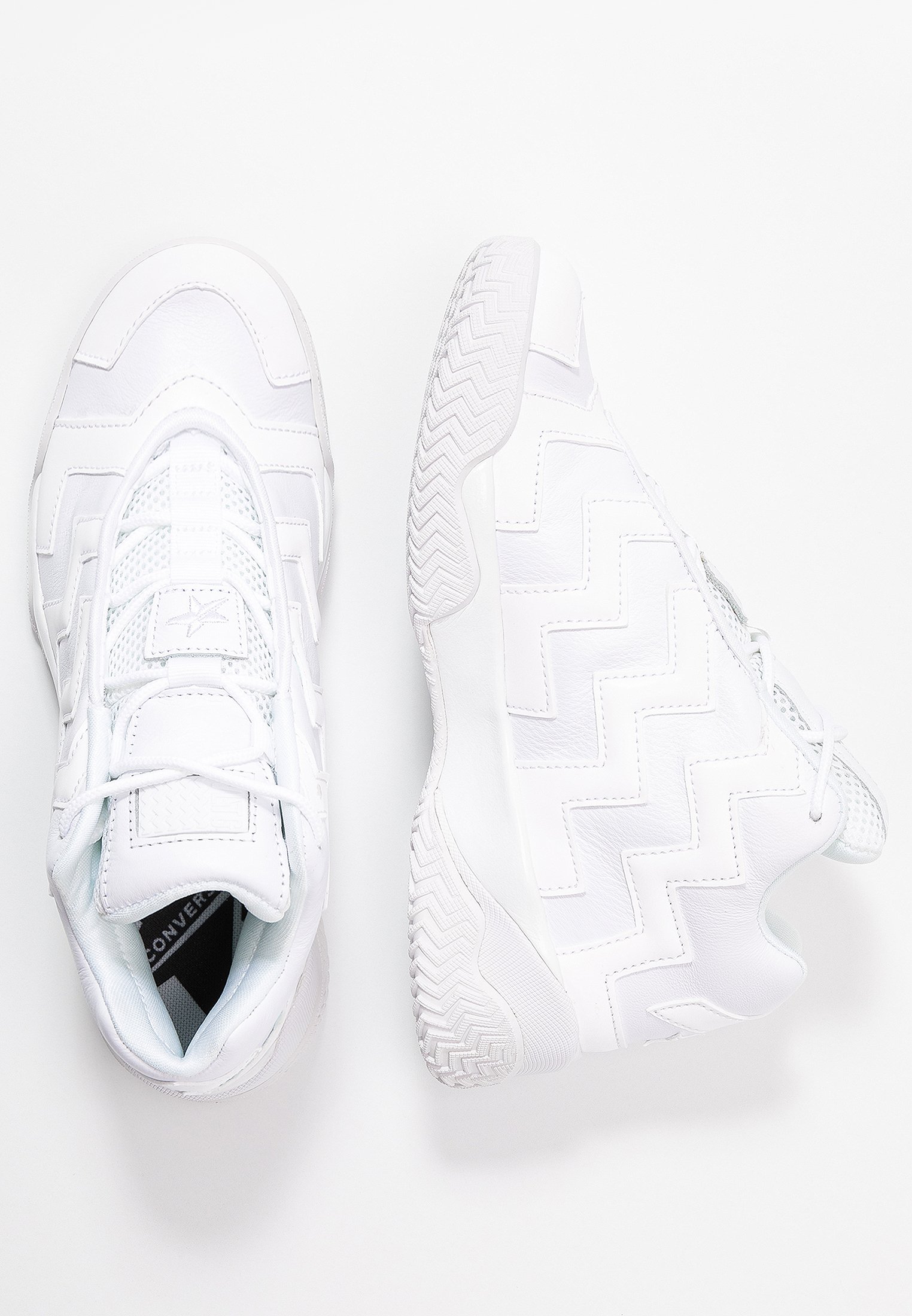 converse voltage blanche