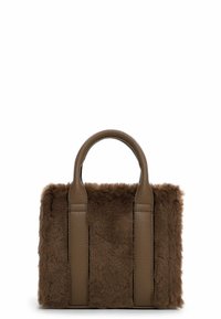  handbag marrone con una texture pelosa sulla parte esterna, manici e dettagli in pelle liscia. Design compatto con una forma strutturata.