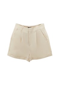 Pantaloni corti beige su misura con frontale piatto, due tasche laterali e un design leggermente strutturato. Texture liscia e orlo piegato.