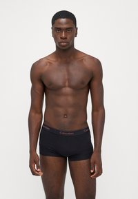 Calvin Klein Underwear HOLIDAY FASHION LOW RISE TRUNK 3 PACK - Uske bokserice - black
