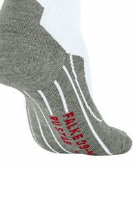 FALKE RU COMPRESSION STABILIZING RUNNING LIGHT CUSHIONING - Sportsocken - white