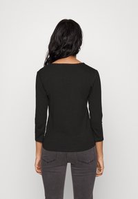 Vero Moda Petite VMDANIMAXI O-NECK - Camisola de manga comprida - black