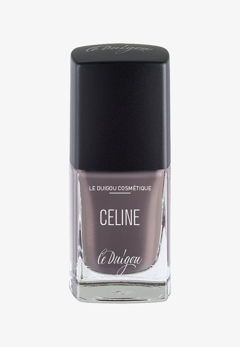Bouteille de vernis à ongles avec un capuchon noir carré et une base en verre transparent. La couleur du vernis est un taupe métallique avec une finition scintillante.