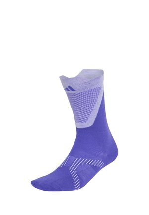 Fialová a světle levandulová sportovní ponožka s geometrickými vzory a logem Adidas, navržená pro výkon a pohodlí.