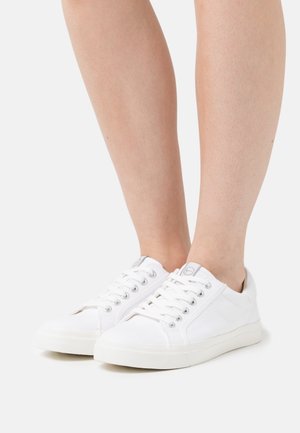Tamaris, Baskets basses - white