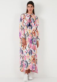 LELA REGULAR FIT - Denní šaty - fuchsia