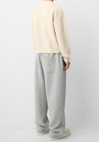 Bershka Stickad tröja - beige