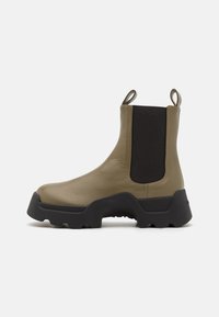 STOMP CHELSEA BOOTS - Platform bokacsizmák - military green