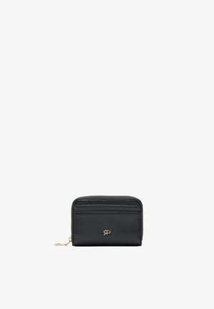 Czarny skórzany portfel na zamek z złotym suwakiem i małym złotym logo z przodu, o teksturowanej powierzchni, w kształcie prostokąta.