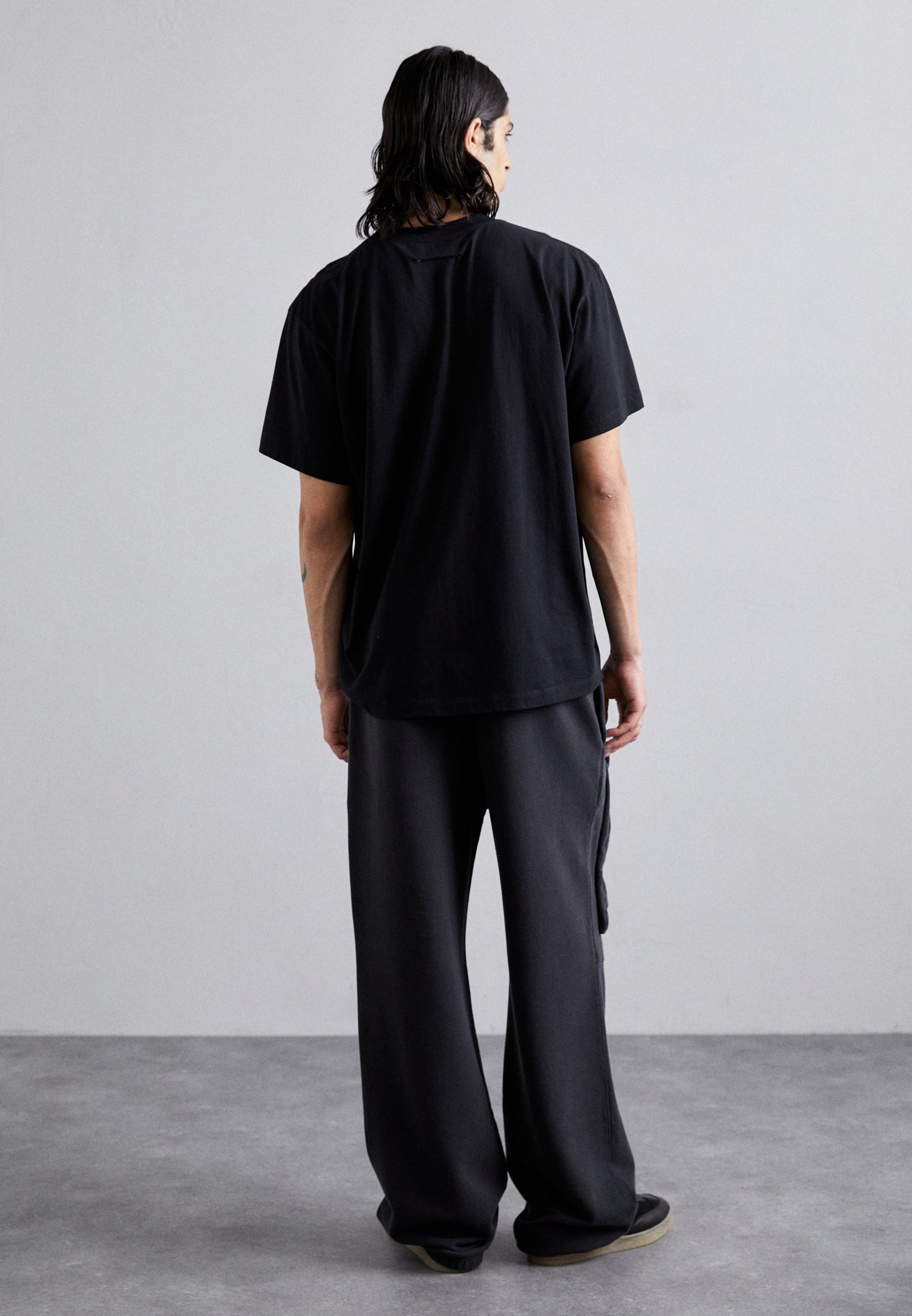パンツ・ボトムスその他 MAISON MARGIELA ivory cotton blend trousers Pants Ivory | The Webster