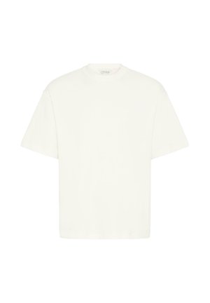 Egyszínű törtfehér rövid ujjú póló magas, kerek nyakkivágással és laza szabással, fehér háttéren bemutatva.