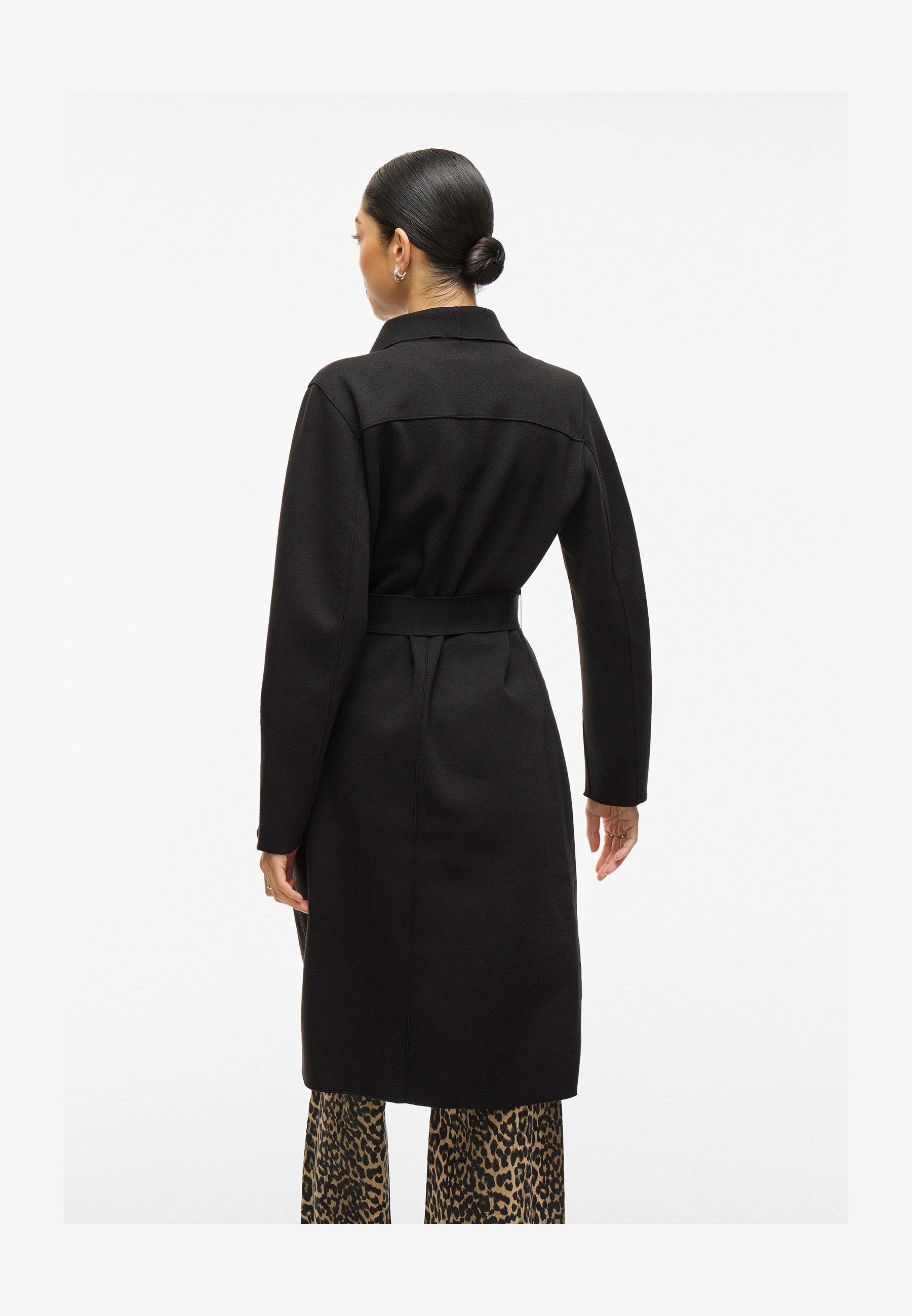 ASKSA Cardigan Donna Con Bottoni – Scollo A V – Maniche Lunghe – Taglie Forti Fino A 3XL – Nero