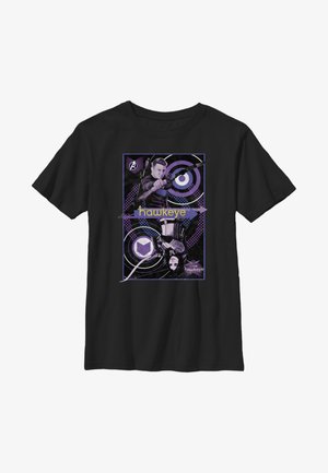Sort bomulds T-shirt med et grafisk design af to bueskyttere, med lilla og sorte cirkulære mønstre og ordet "hawkeye" tydeligt vist.