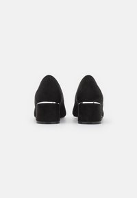 RAID Wide Fit Decolleté - black