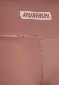 Hummel Short de sport - mauve