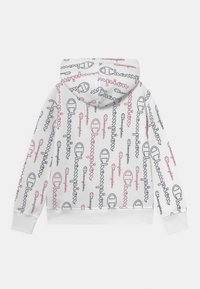 Biała bluza z kapturem z powtarzającym się wzorem tekstu "Champion" w czerwonym i czarnym kolorze. Materiał jest miękki; posiada kaptur oraz ściągacze przy mankietach.