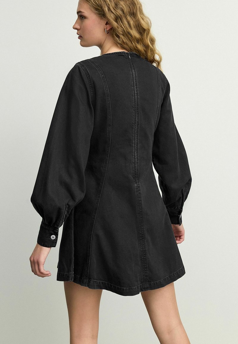 Next REGULAR FIT - LONG SLEEVE SEAM DETAIL - Denim dress - black - Zalando