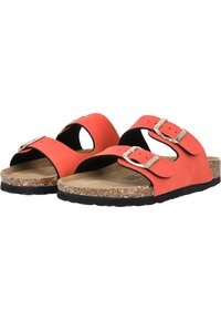 Sandales en plastique orange avec deux boucles en métal argenté ajustables, semelle en liège et semelle en caoutchouc noir. Design à bout ouvert avec des détails découpés sur les côtés.