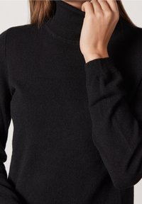 Falconeri Stickad tröja - black