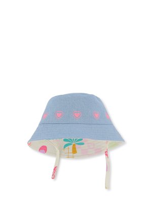 Chapeau bob en denim bleu avec broderie de cœur rose, sangles de menton ajustables, et doublure colorée à motifs comprenant des palmiers et des formes.