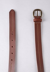 Brown leather belt with a smooth texture, featuring a rectangular brass buckle and a row of holes for size adjustment.