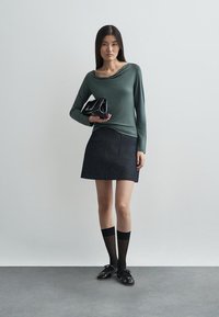 Tiger of Sweden ELOIS - Camisola de manga comprida - army petrol