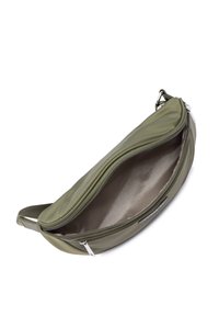 Borsa in nylon verde oliva con chiusura a zip, caratterizzata da una texture liscia e una forma compatta e arrotondata. L'interno è di un colore di tessuto più chiaro.