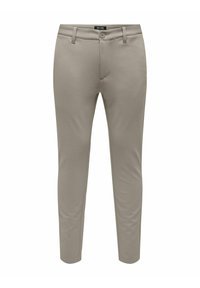 Slim-fit herenbeige broek met riemlussen, knoopsluiting en zijzakken, gepresenteerd tegen een witte achtergrond.