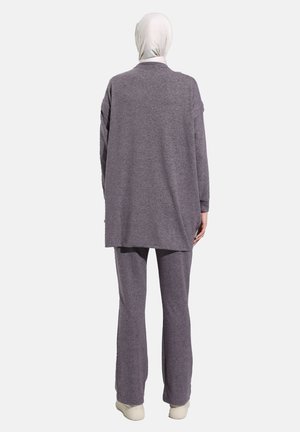 Modanisa REFKA SET - Trousers - lavender