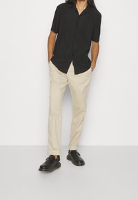 YOURTURN Camicia - black
