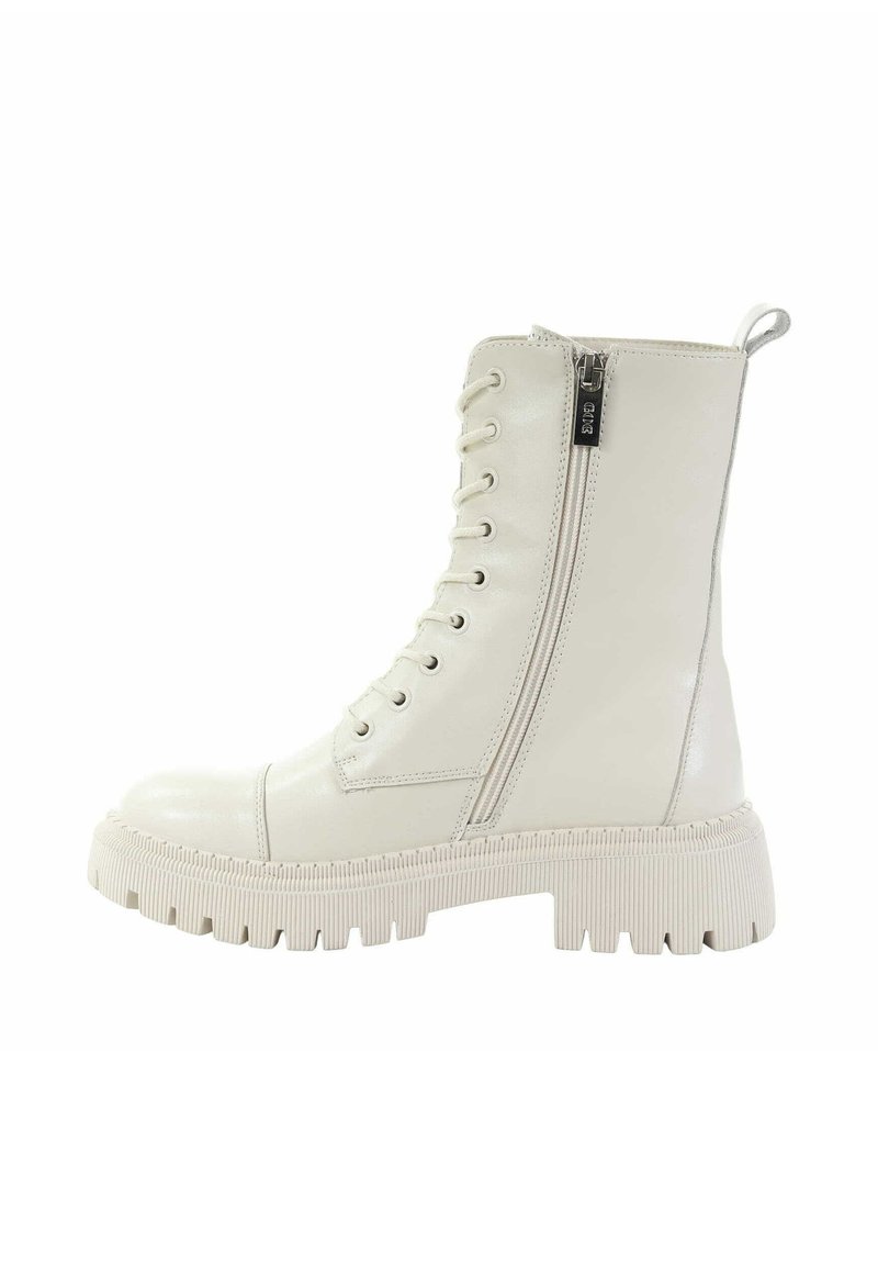 Białe botki za kostkę z imitacji skóry z sznurowaniem, z bocznym zamkiem błyskawicznym, masywną żebrowaną podeszwą i przeszyciami. Idealne na codzienne noszenie.
